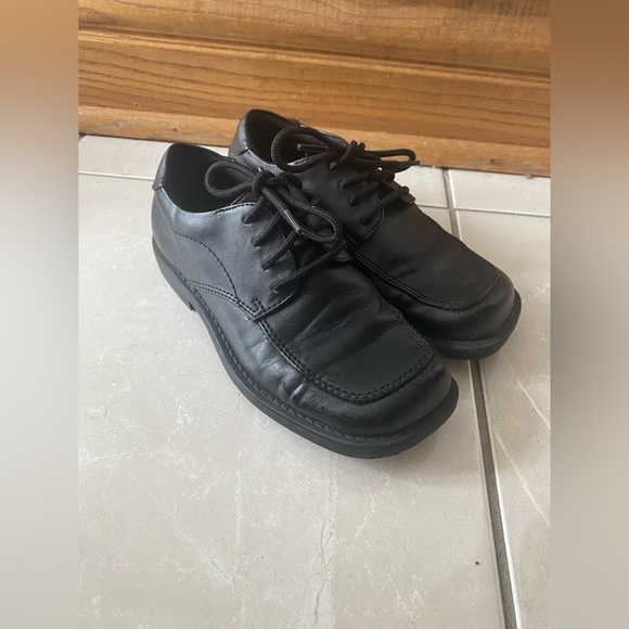 🍁2 /30 $ 🍁 Boys SmartFit Loafers Dressy Shoes - Size 13 - Picture 2 of 5